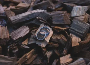 Read more about the article Sustainable Rings and Green Celebrations